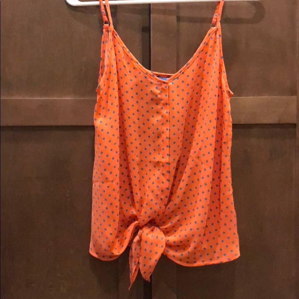 NWT tie front top